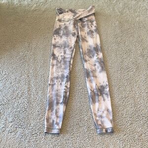 Lululemon Align Pant 28 Criss Cross Waist
Diamond Dye Stargaze Pitch Grey size 4